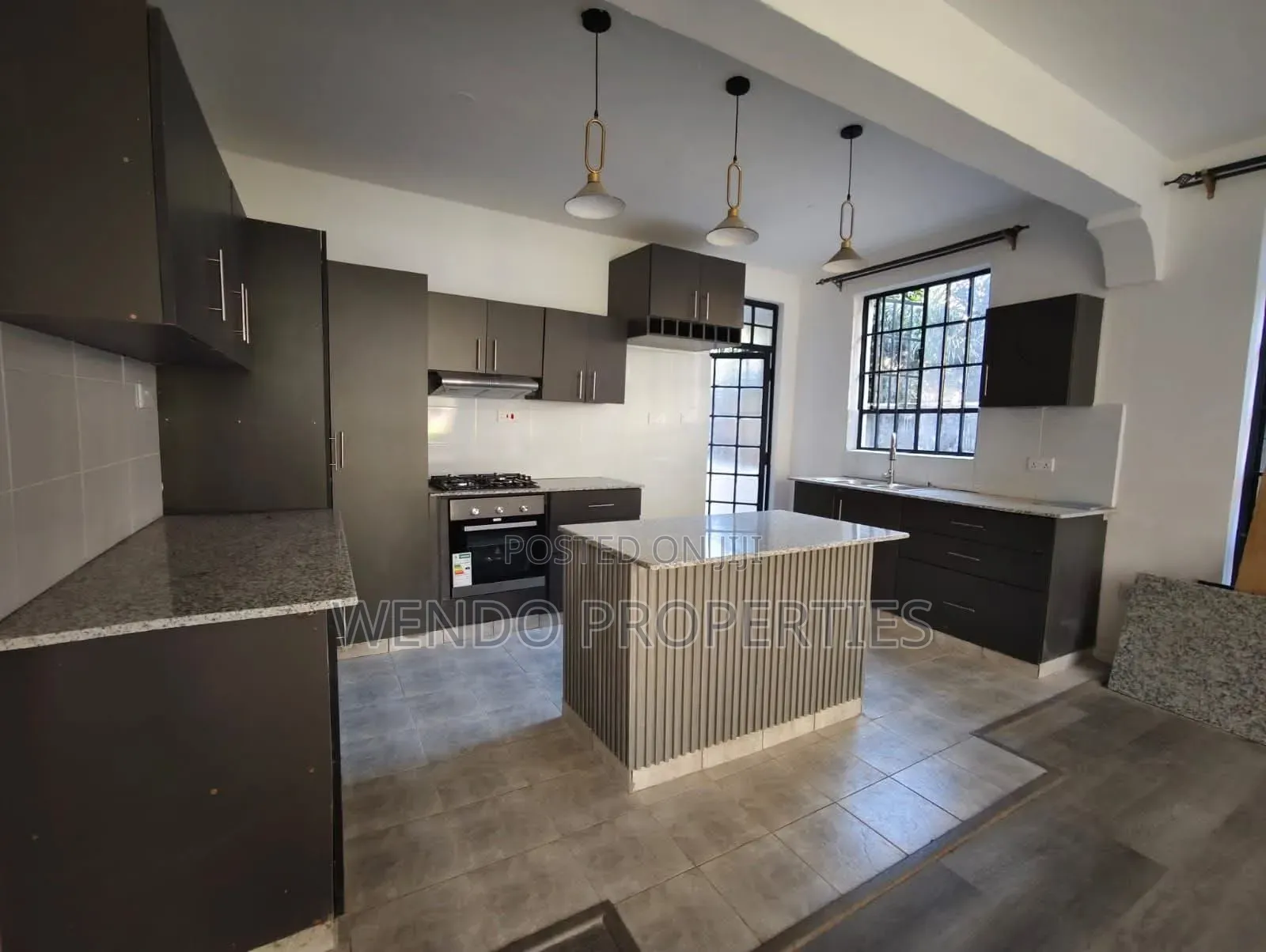 2bdrm Duplex in Karen C for rent