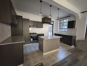 2bdrm Duplex in Karen C for rent