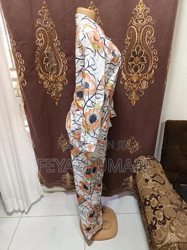 Ladies Clothes - thumbnail 17