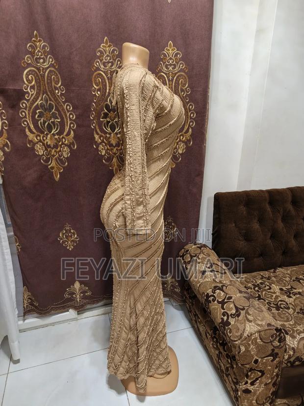 Ladies Clothes - thumbnail 3