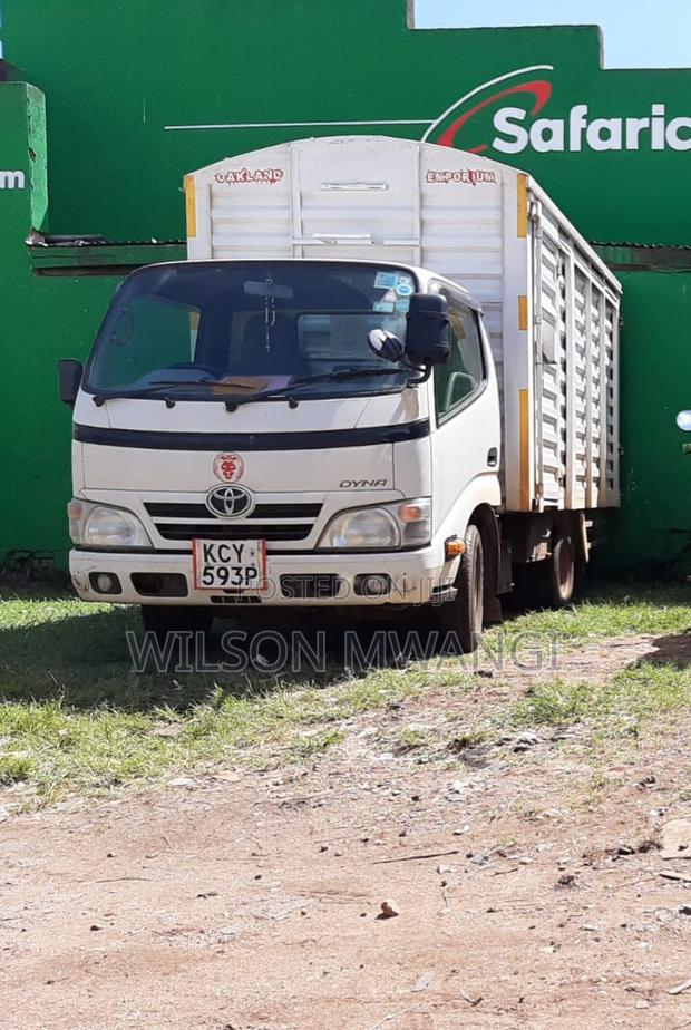 Toyota Dyna 2012 White - thumbnail 5