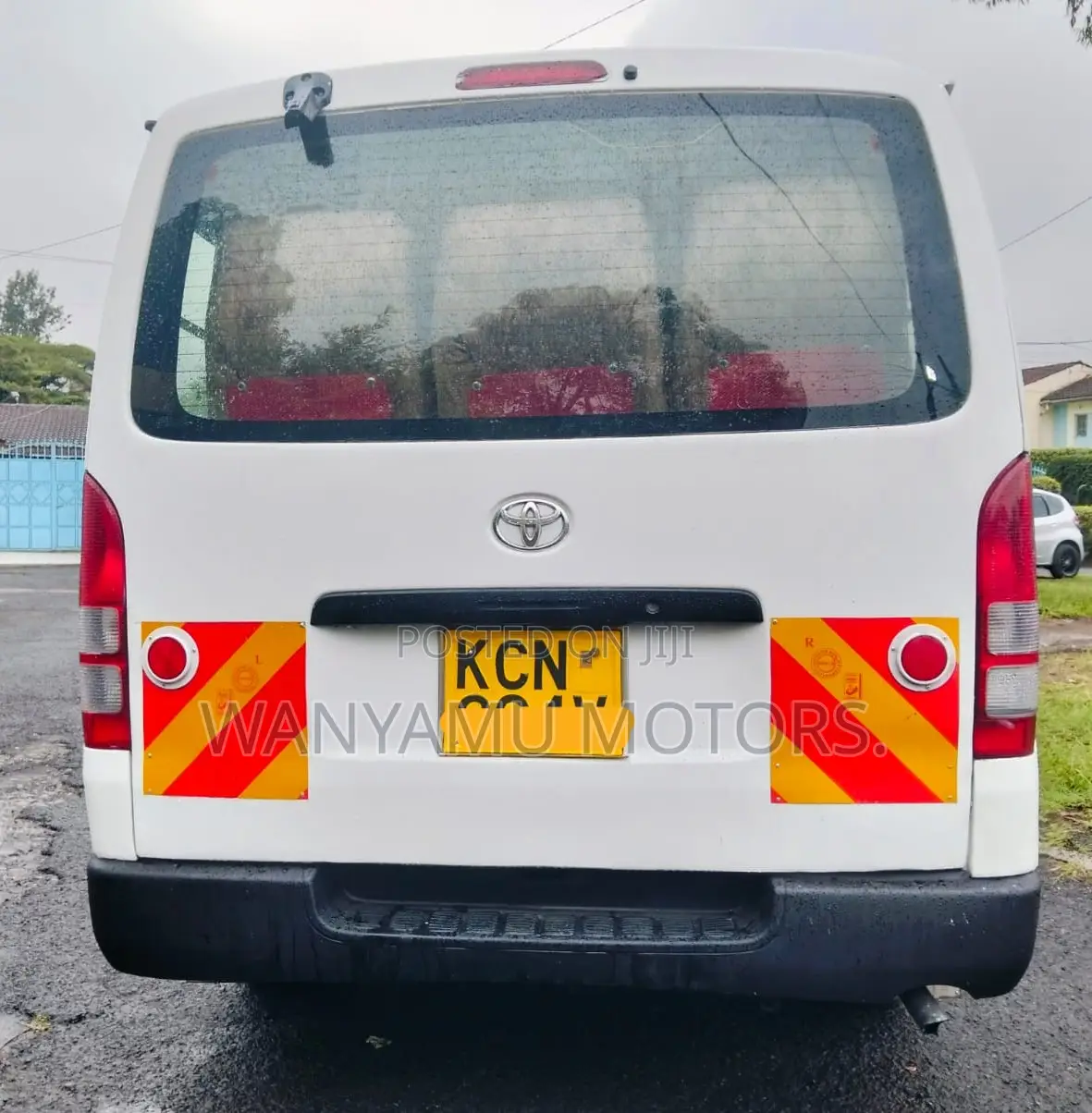 Toyota HiAce 2009 White