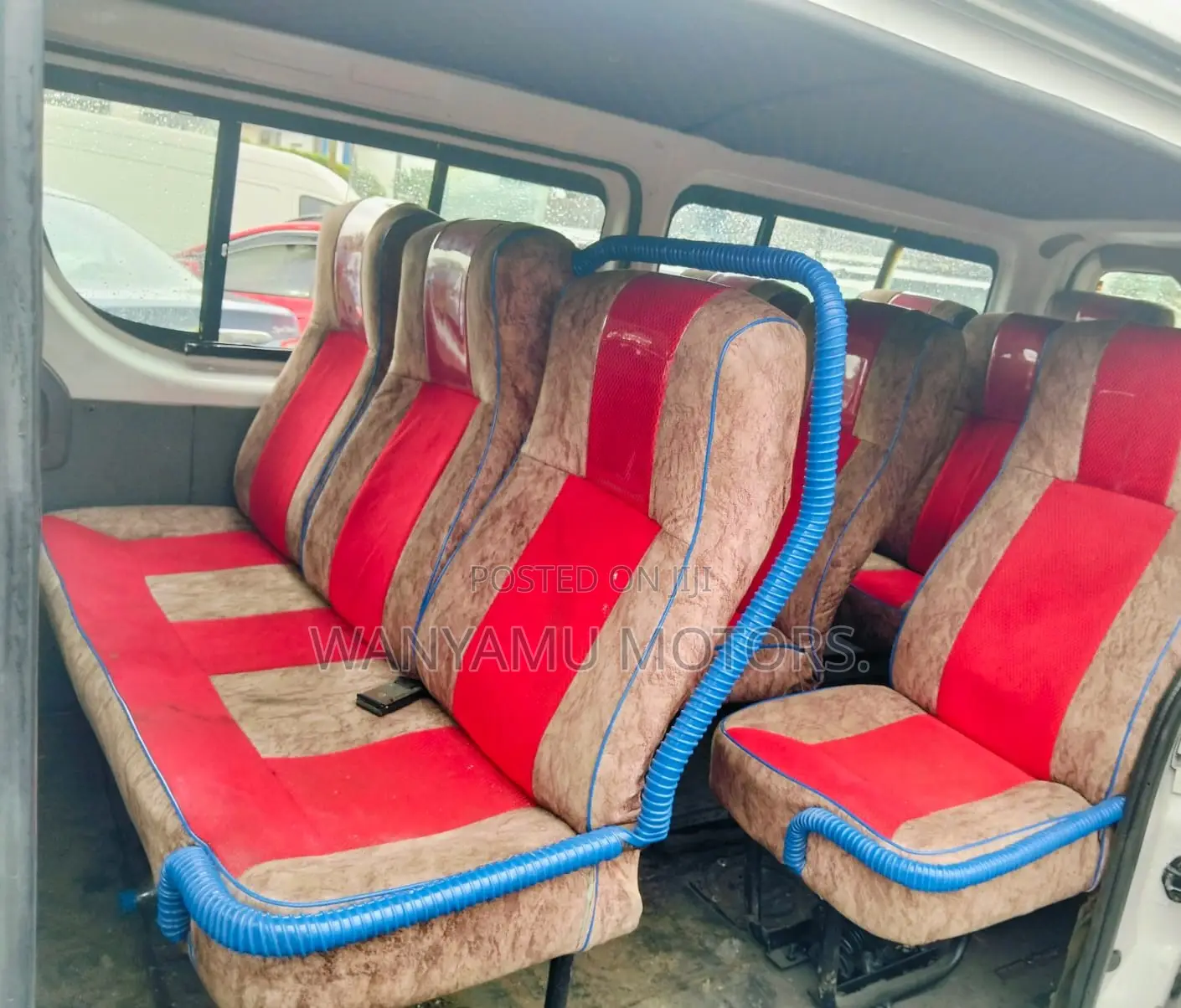 Toyota HiAce 2009 White