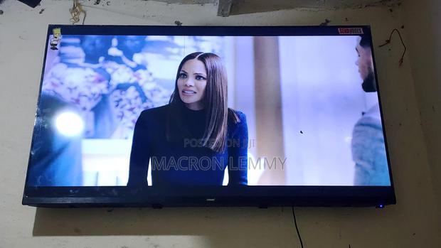 Vision + 55" Smart Tv