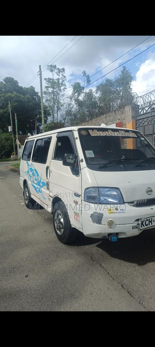 Nissan Vanette 2009 White