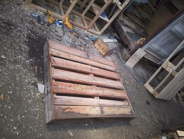 Peak Wooden Pallets/ Very Strong - main view