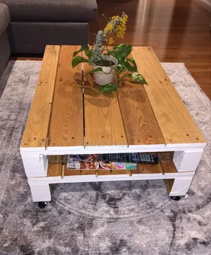 Luminous Pallet Table