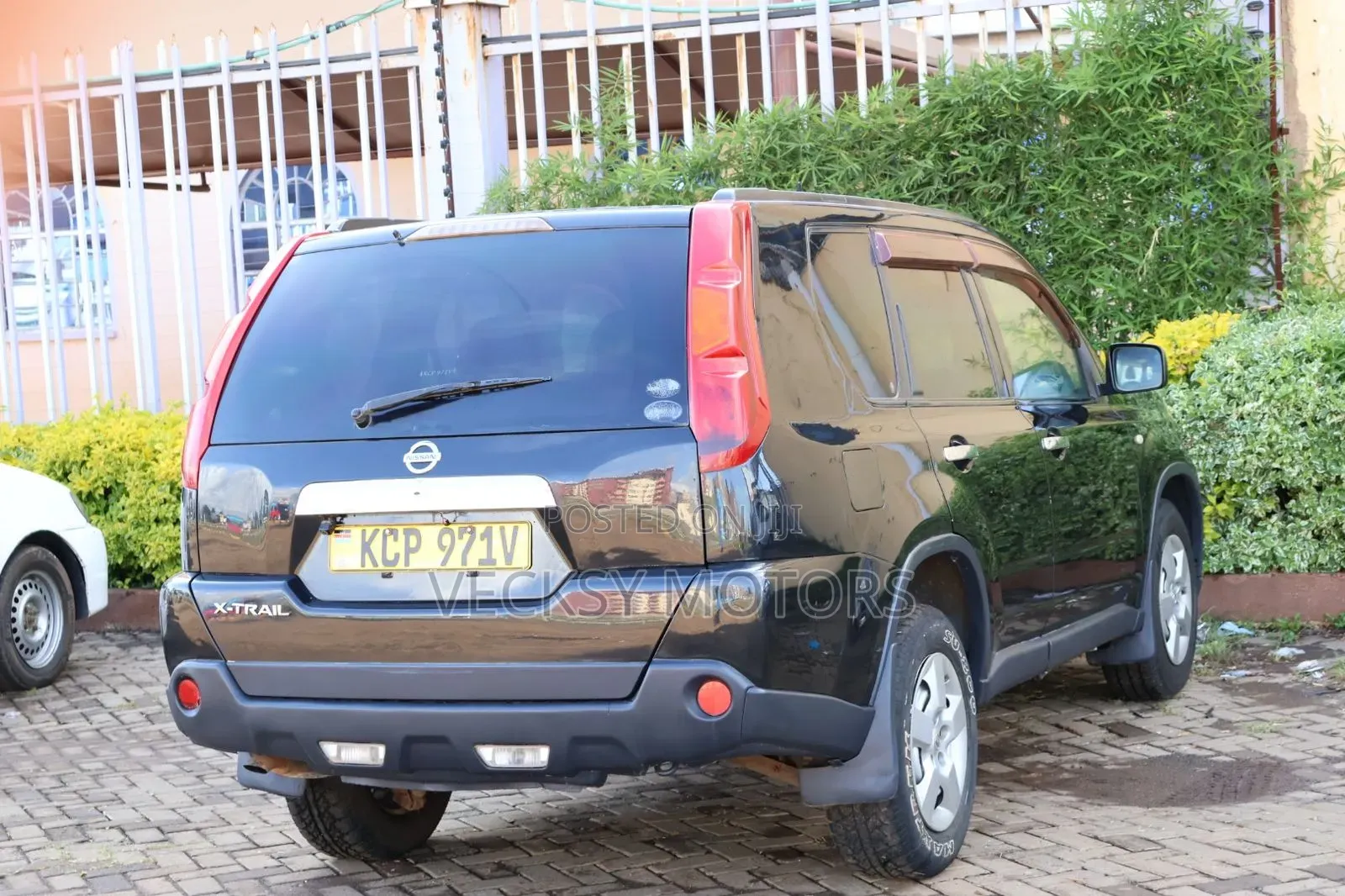Nissan X-Trail 2010 Black