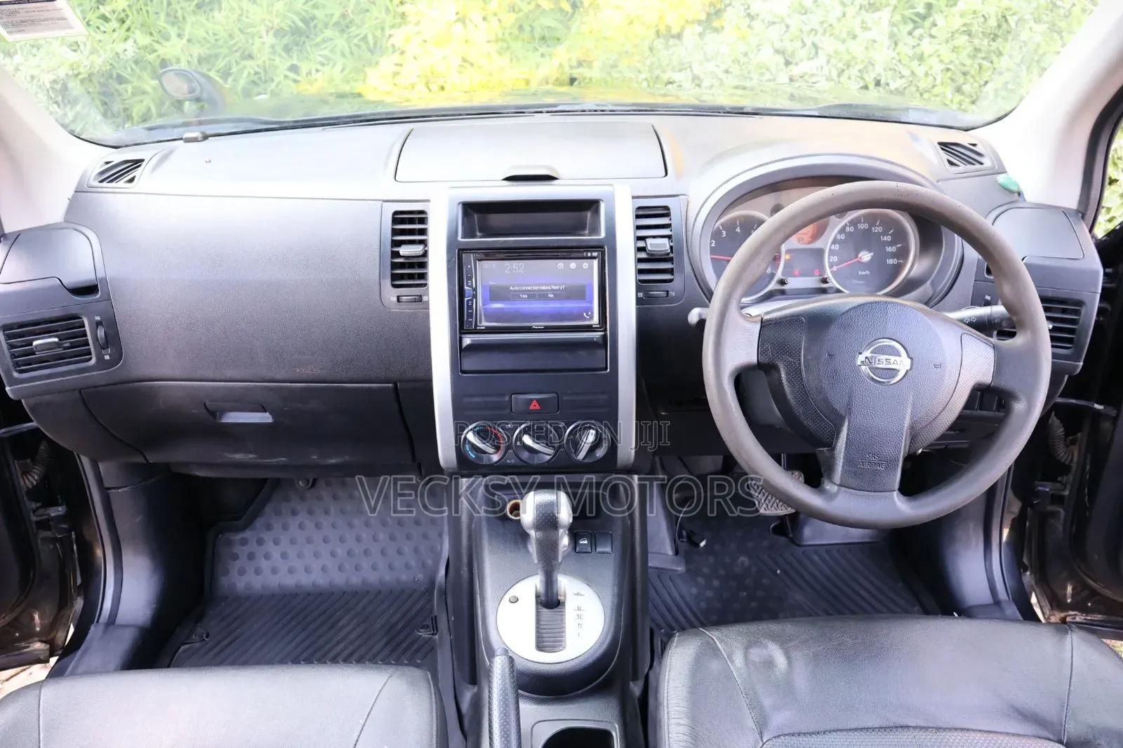 Nissan X-Trail 2010 Black