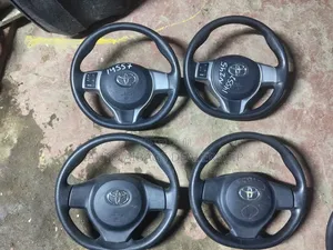 Toyota Vits Stearing Wheel.