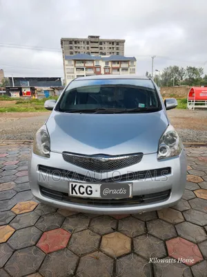 Toyota Ractis 1.5 FWD 2008 Silver