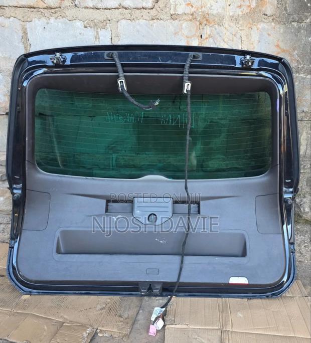 Vw Toureg 7p Boot Tail Gate - thumbnail 3