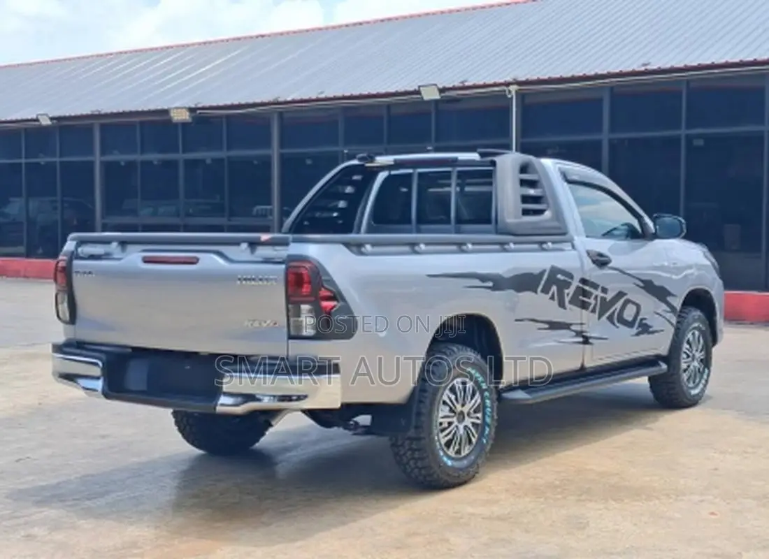 Toyota Hilux 2019 Silver