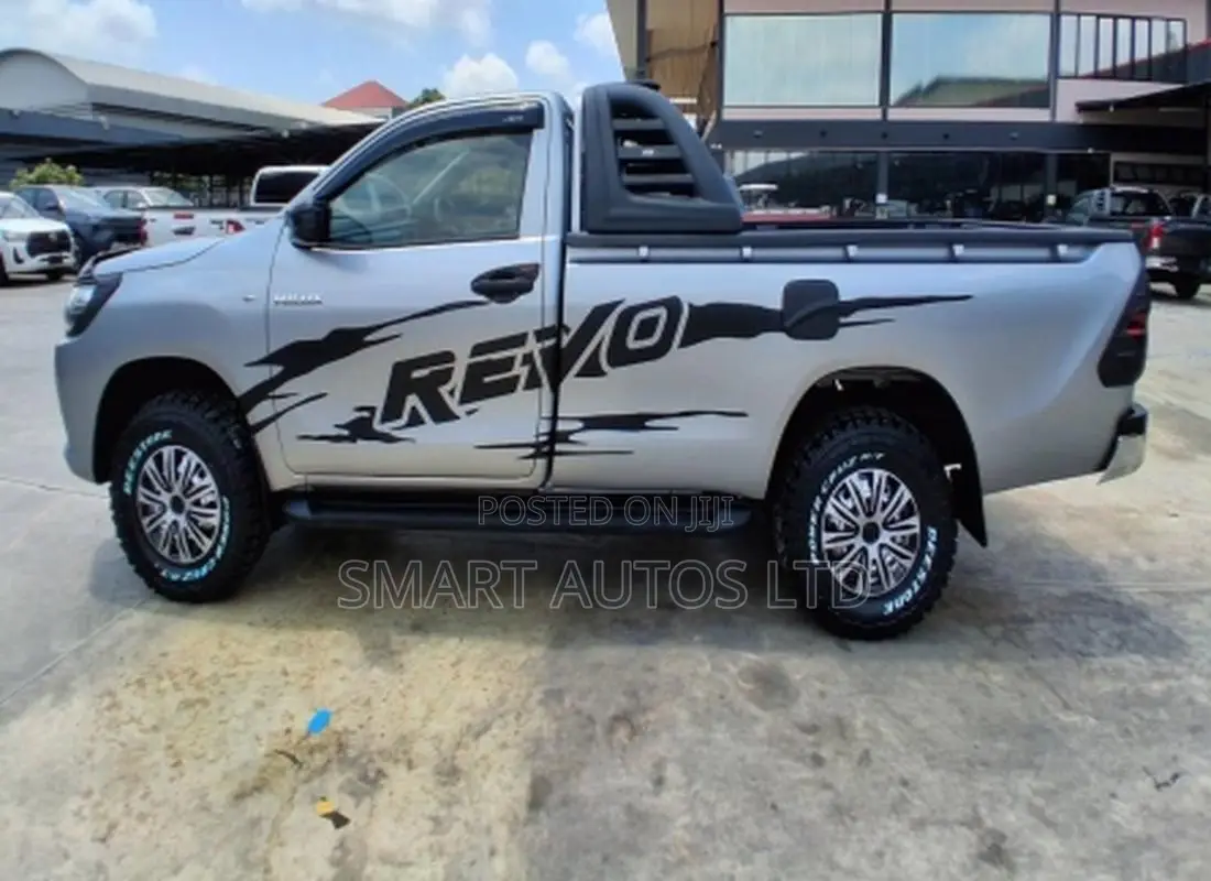 Toyota Hilux 2019 Silver