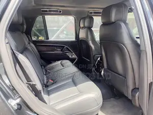 Land Rover Range Rover Vogue 2022 Black