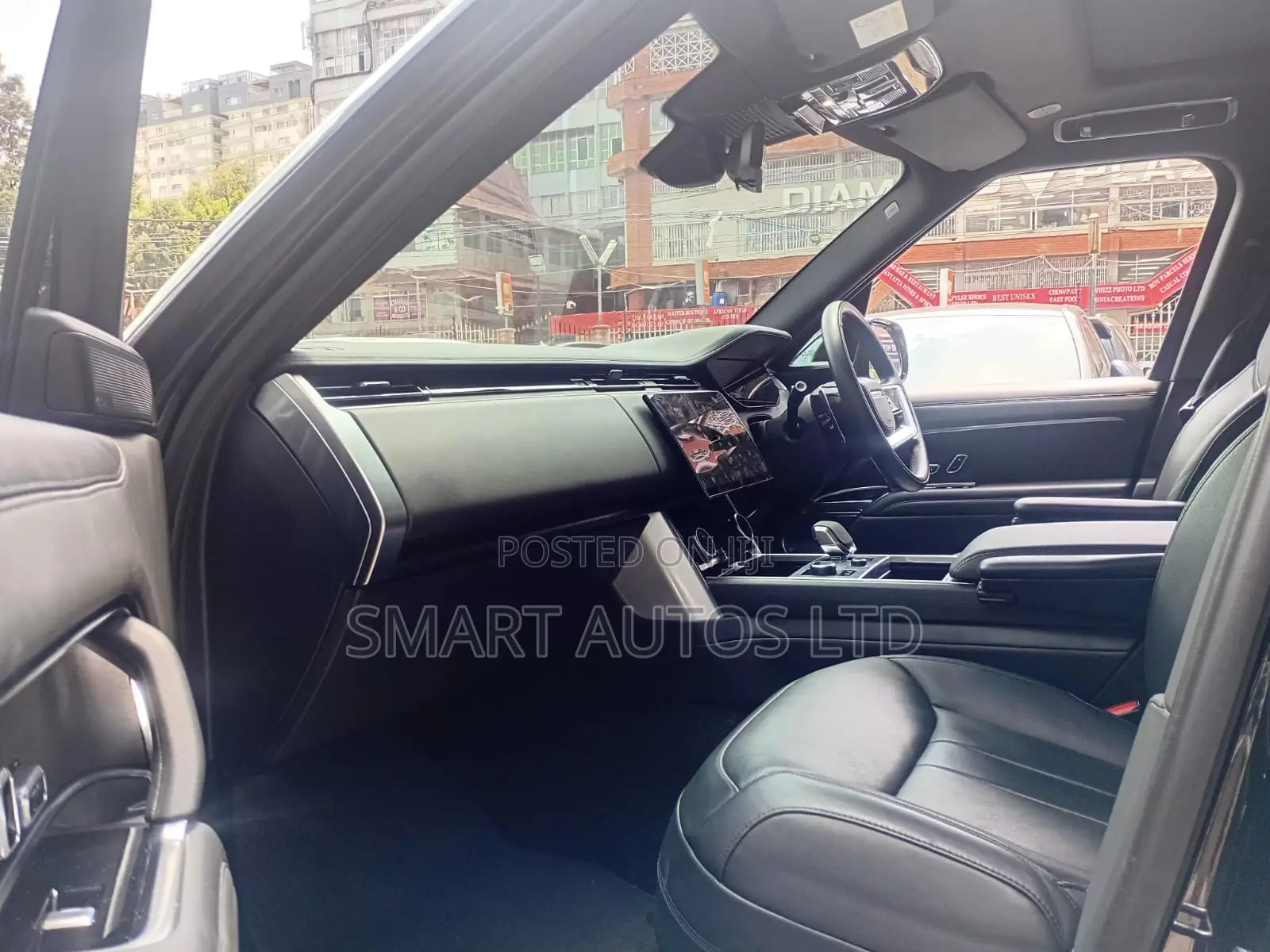 Land Rover Range Rover Vogue 2022 Black