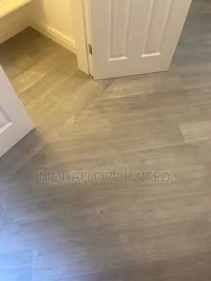 Wood Look LVT Vinyl Planks for Elegant Interior Floor Finishing