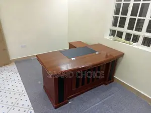 Mahogany 1.4m Executive Desk
