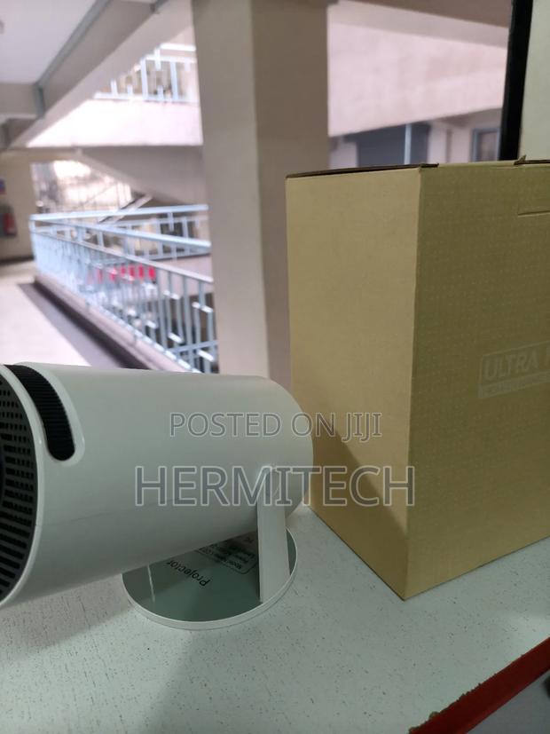 Portable Wireless Bluetooth Wifi Smart Display 130 Inch Screen Display - thumbnail 2