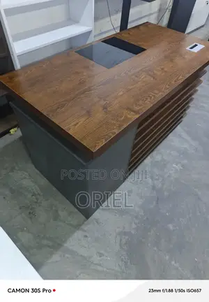 Office Desk : Executive Layered Office Desk
