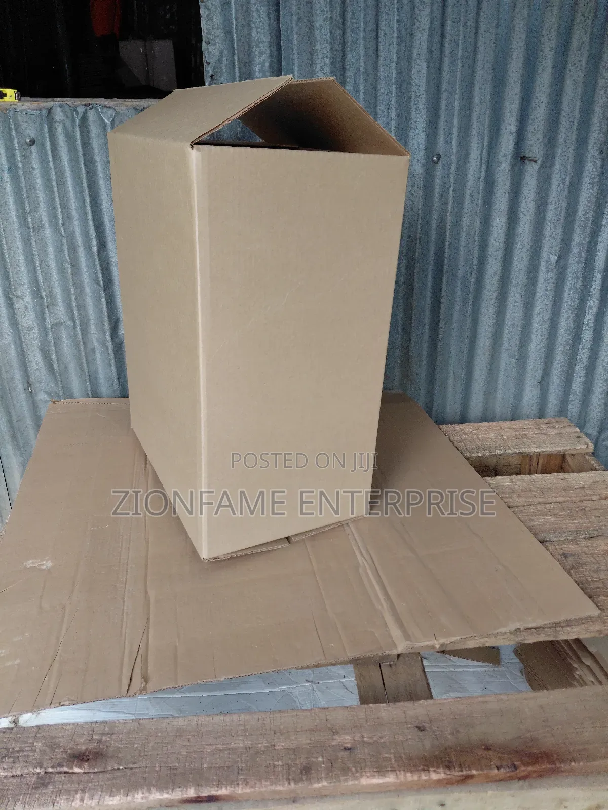 Packaging Materials and Quality Boxes