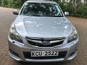 Subaru Legacy 2010 Silver
