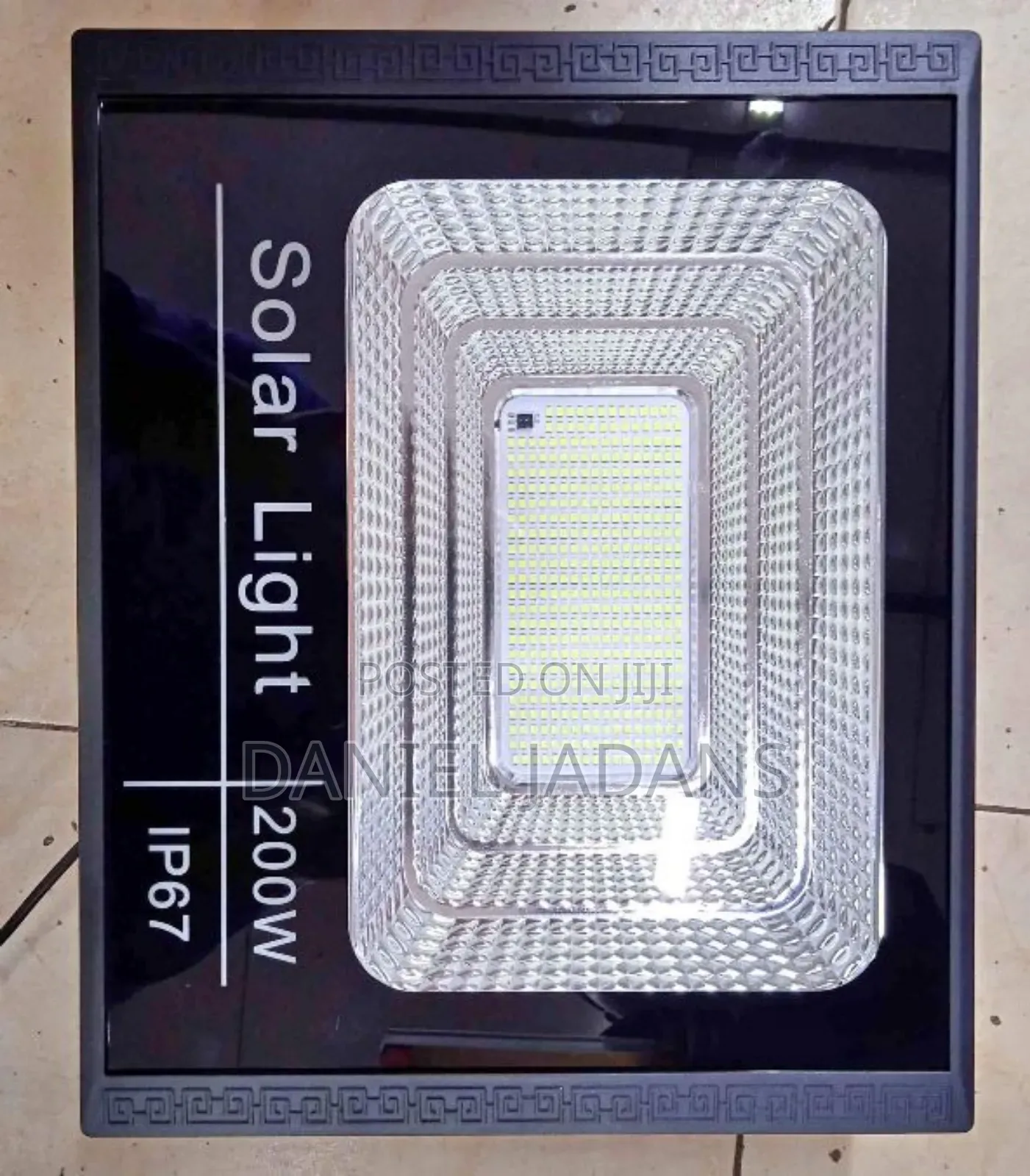 Brand New Affordable Quality/Solar Lights 200watts
