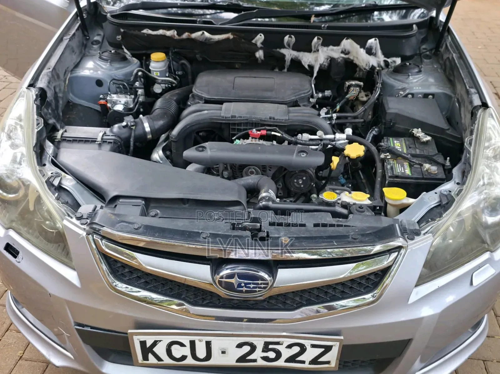 Subaru Legacy 2010 Silver
