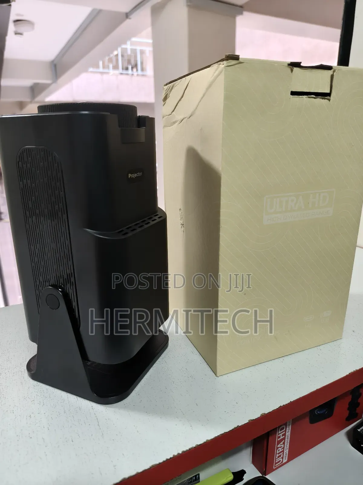 Hy320 Projector Display 200 Inch Wireless Wifi Bluetooth Link Improved