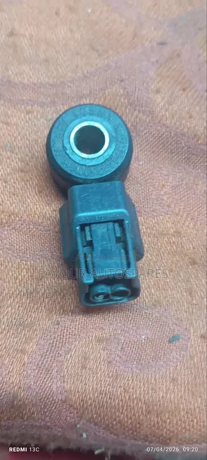 Knock Sensor for Nissan Wingroad Y11
