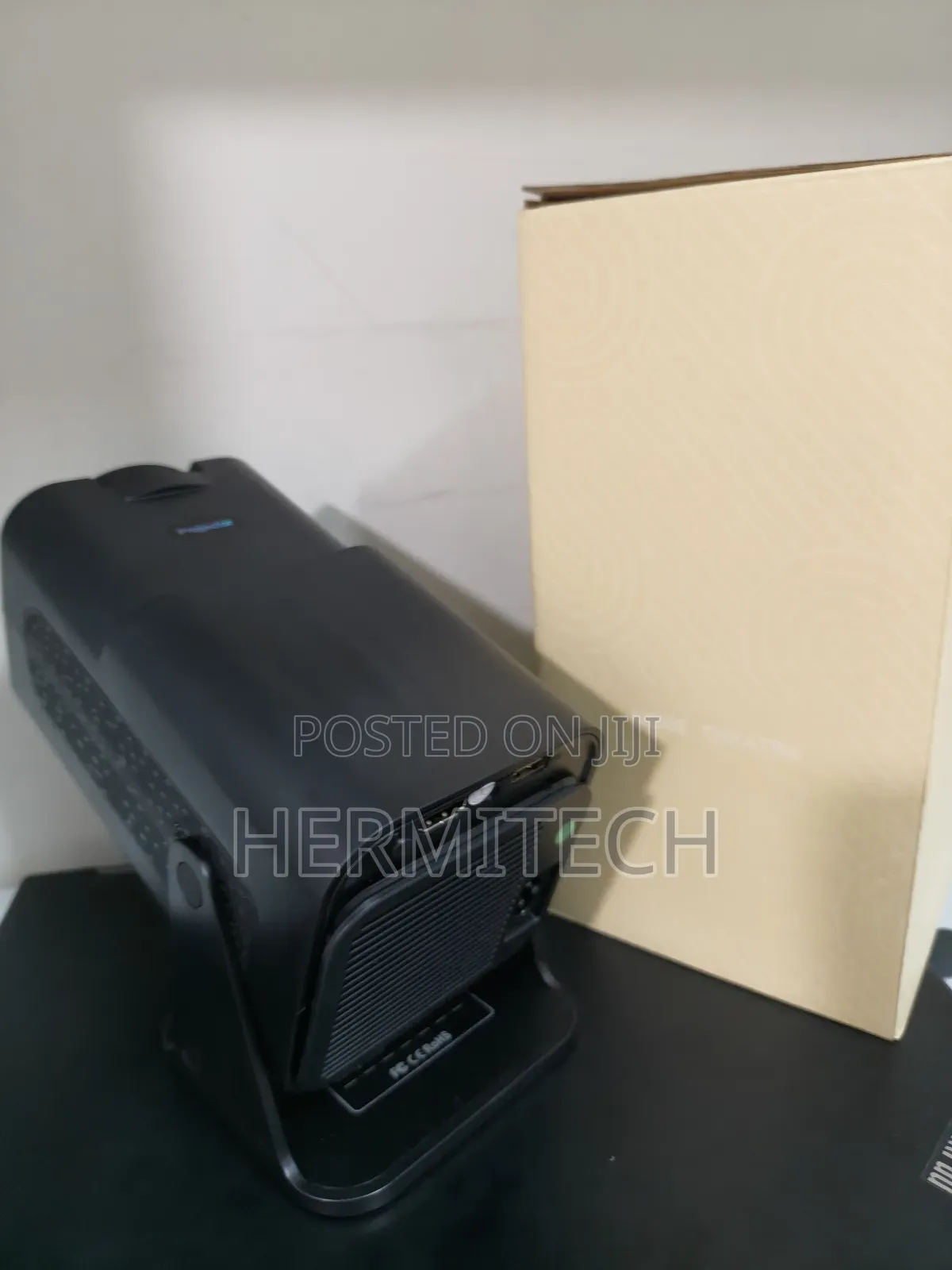 Video Tv Projector Wifi Smart Bluetooth Storage 16gb Display 200 Inch