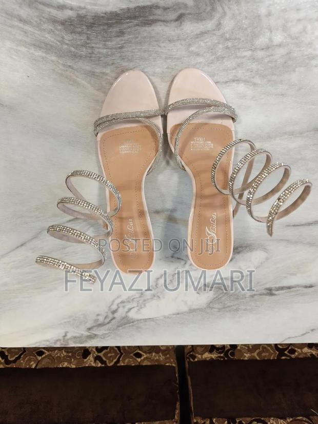 Lady's Spiral Heels