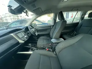 Toyota Corolla Fielder 2019 Pearl
