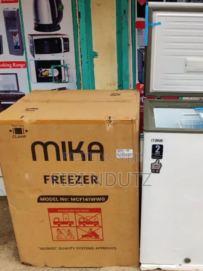 Mika 141l Freezer