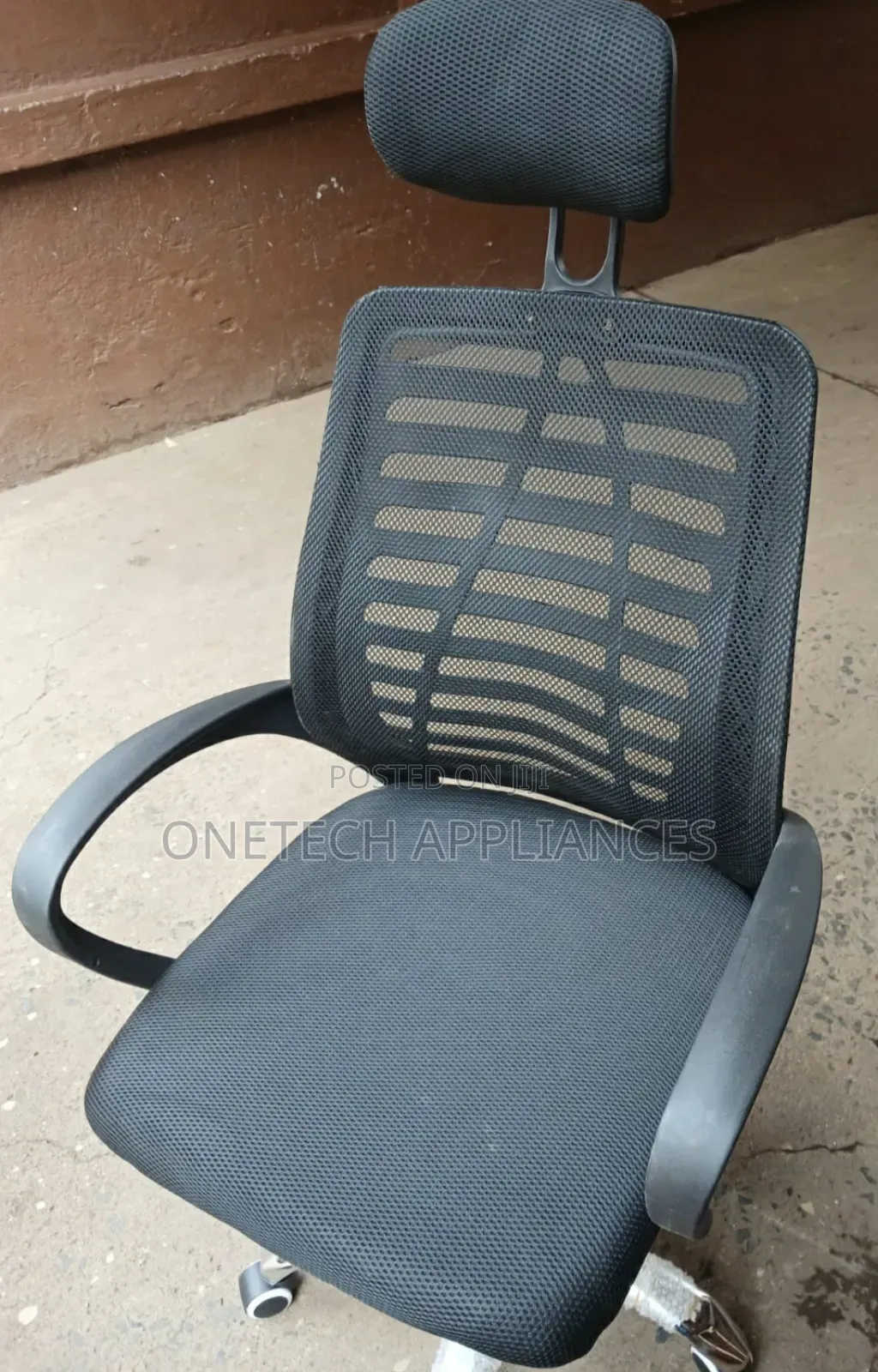 Secretarial Office Chair With Headrest