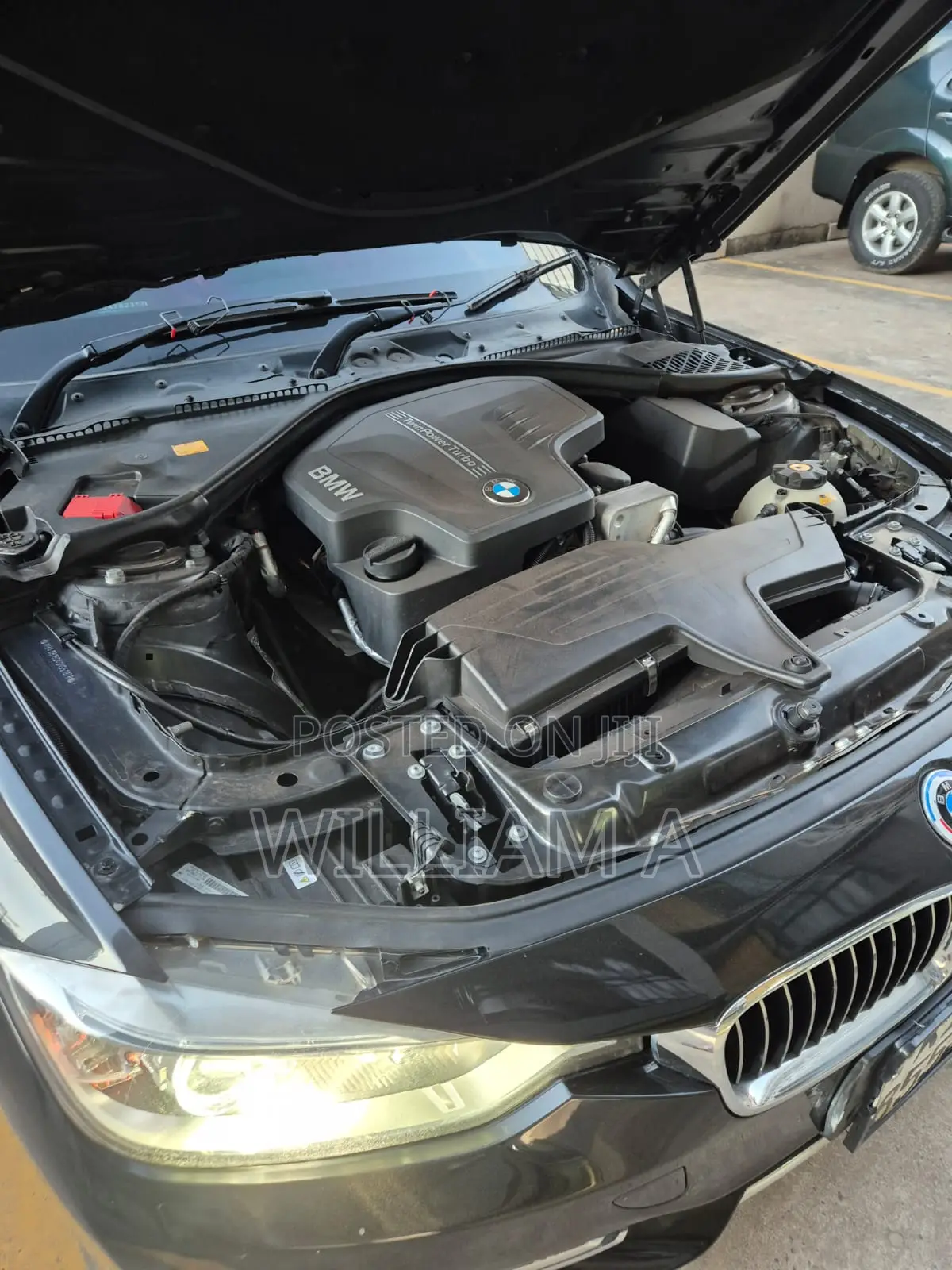 BMW 320i Sedan RWD 2014 Black