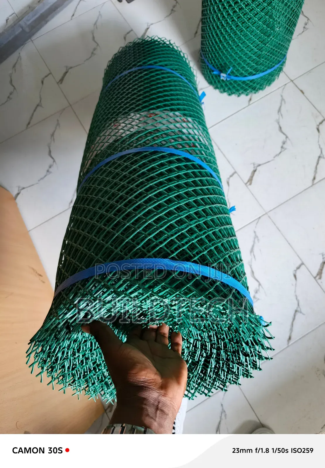Heavy Duty Plastic Chicken Mesh Roll 1m X 25m – Long Lasting