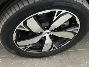 Subaru Forester 2019 Off white