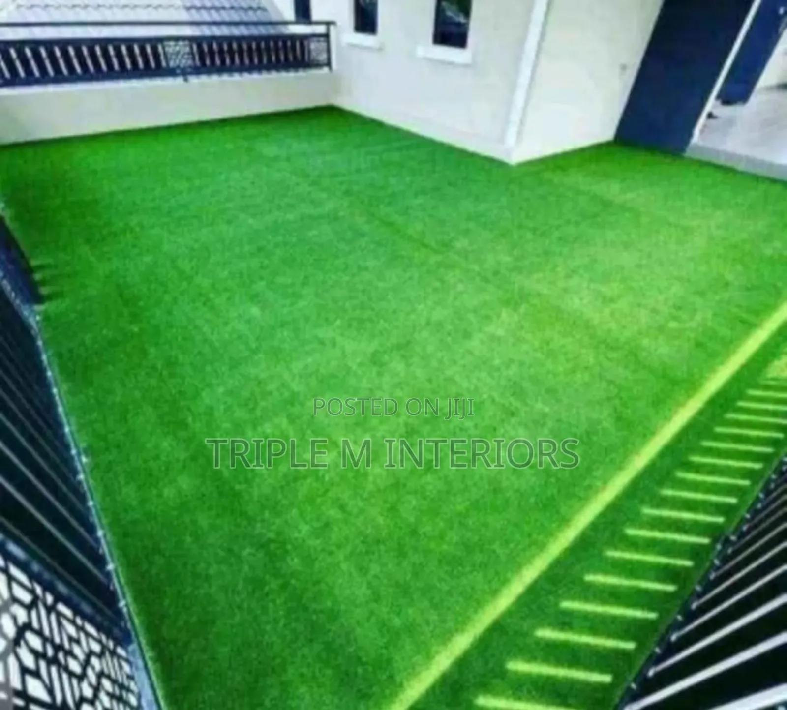 Eye-Catching Artificial Fake Grass