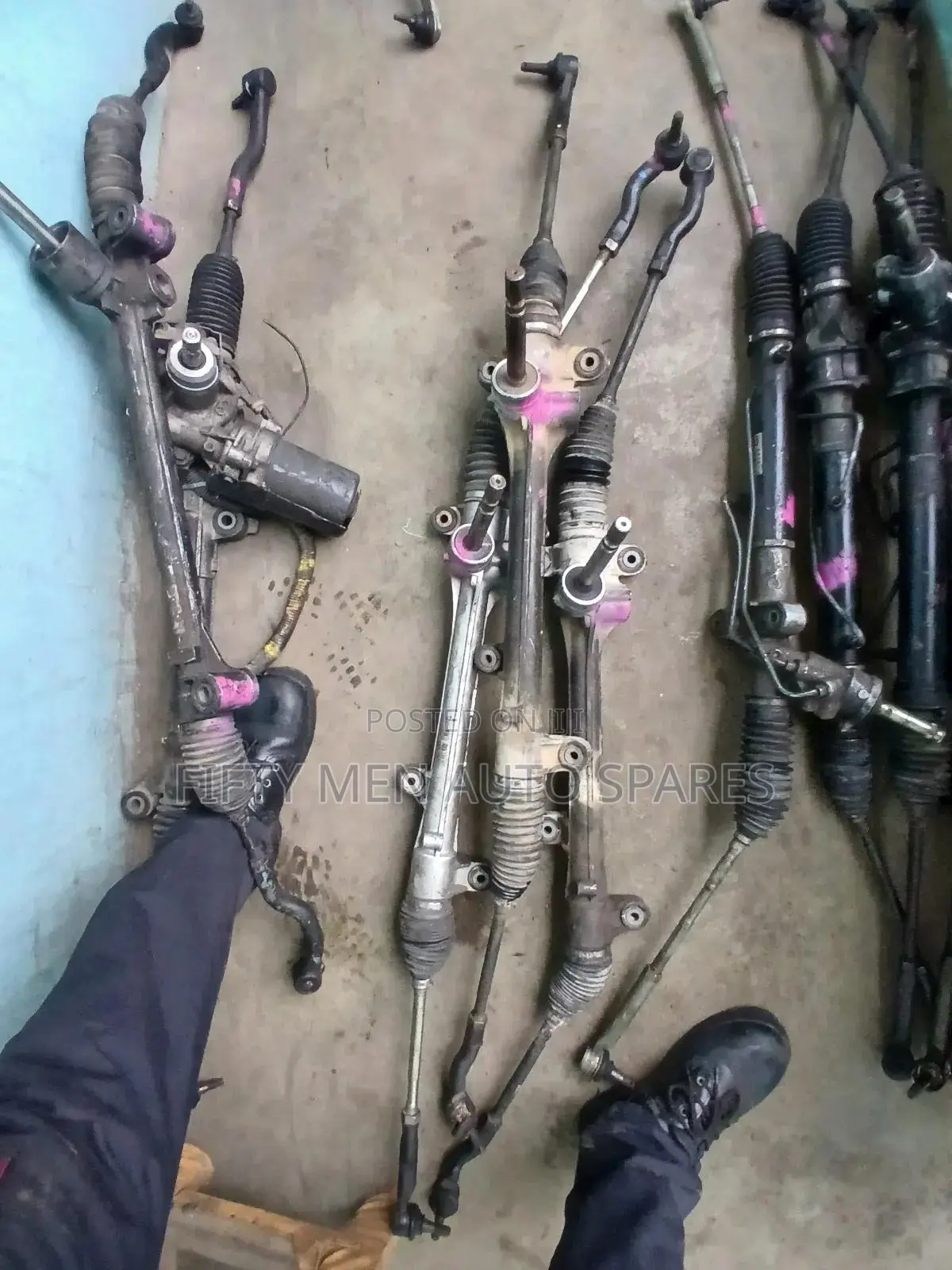 Toyota Voxy Steering Rack