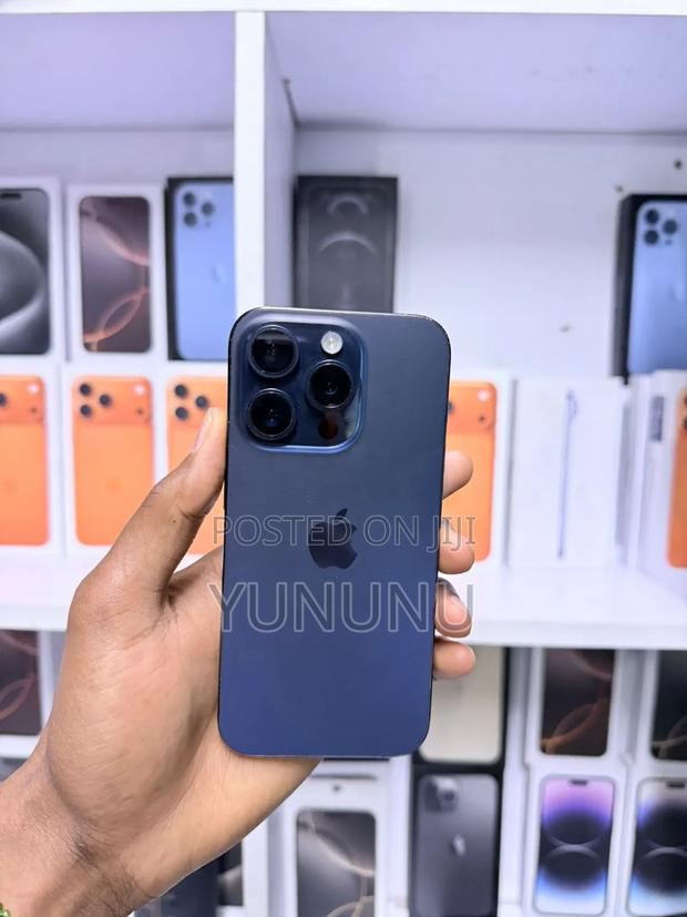 Apple iPhone 15 Pro 256 GB Blue - thumbnail 2