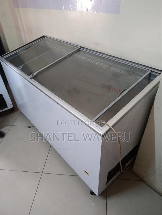 Glass Door Big Freezer - thumbnail 3