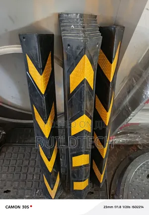 Corner Edge Protector/ Rubber Corner Guard Available