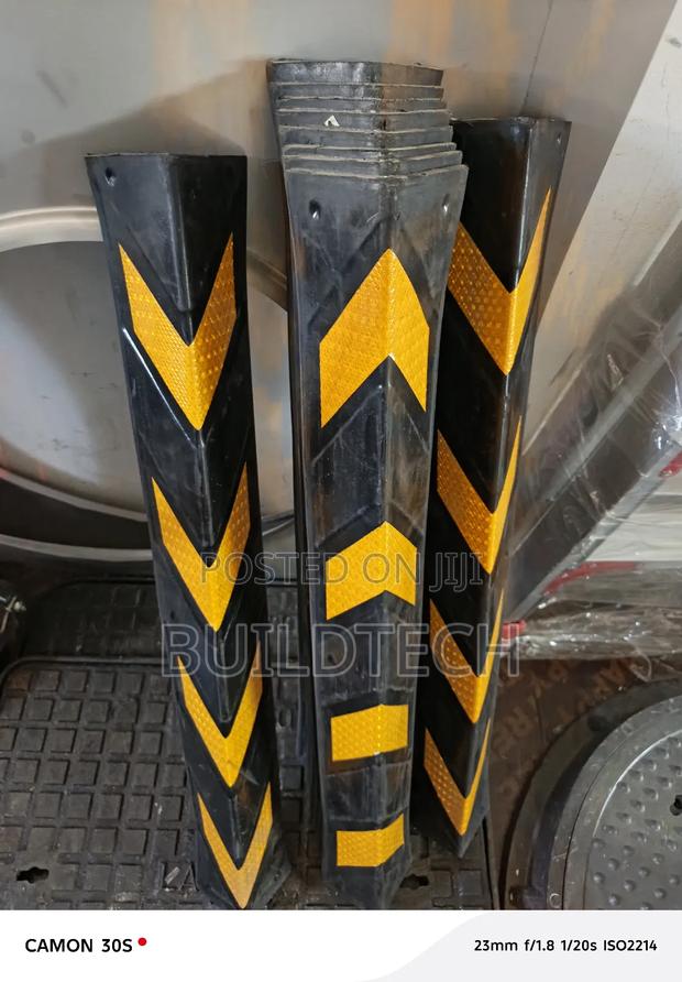 Corner Edge Protector/ Rubber Corner Guard Available