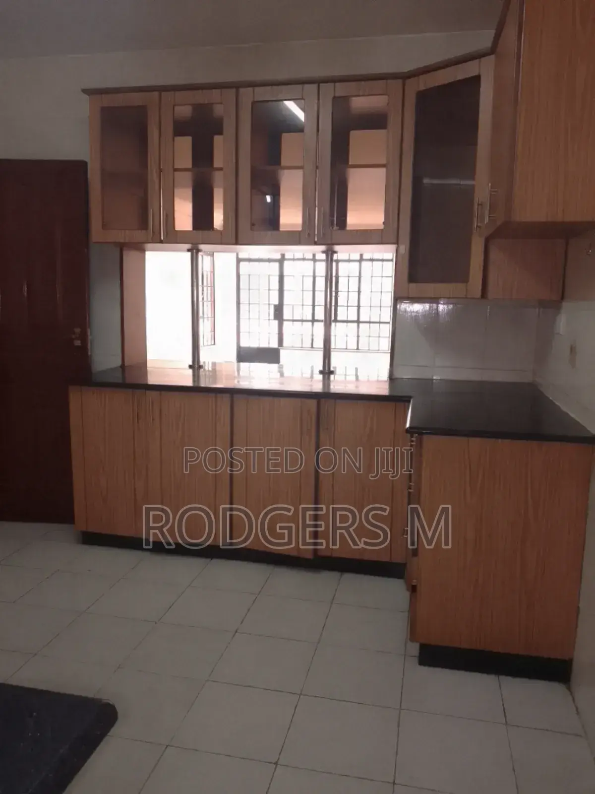 2bdrm Apartment in Valley Arcade for rent