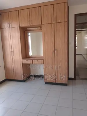 2bdrm Apartment in Valley Arcade for rent