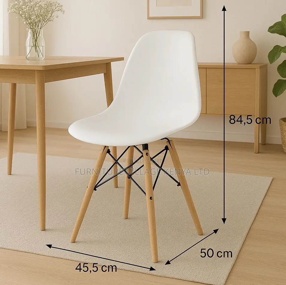 Dining Chair; White Plastic Molded Eames Chair