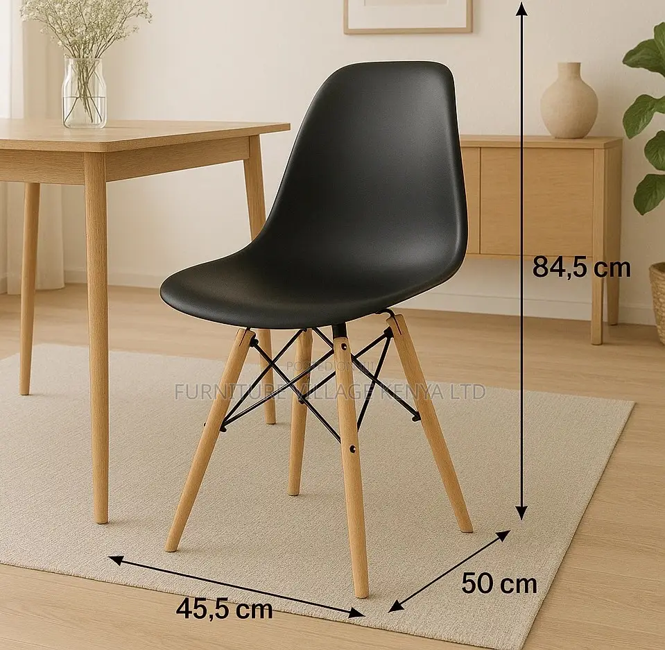 Dining Chair; White Plastic Molded Eames Chair