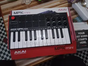 Akai MPK Mini Midi Piano