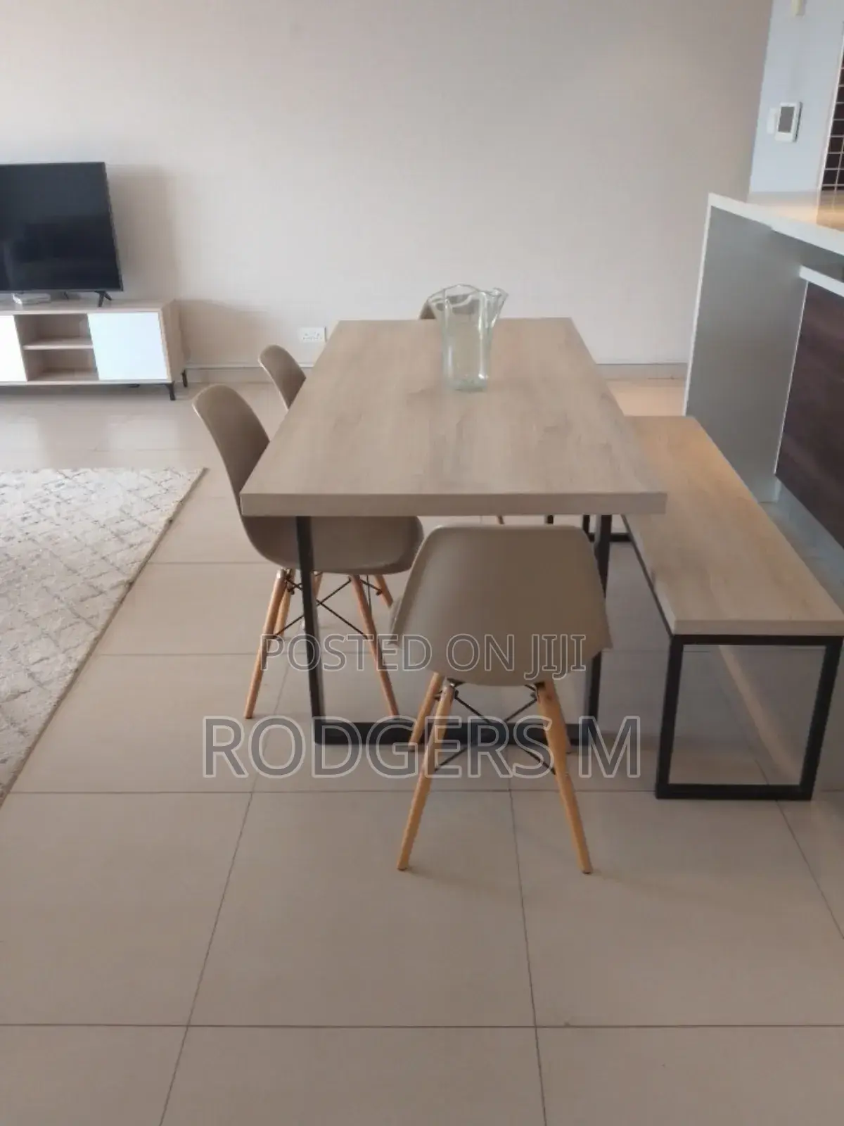 Furnished 2bdrm Apartment in Valley Arcade for rent